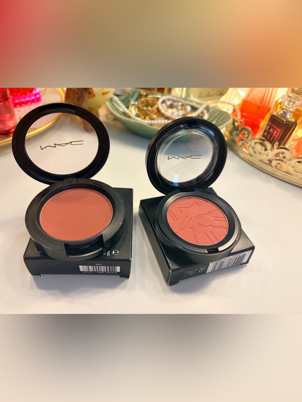 MAC Cosmetics Powder Blush & SkinFinish Colorstruck Blush